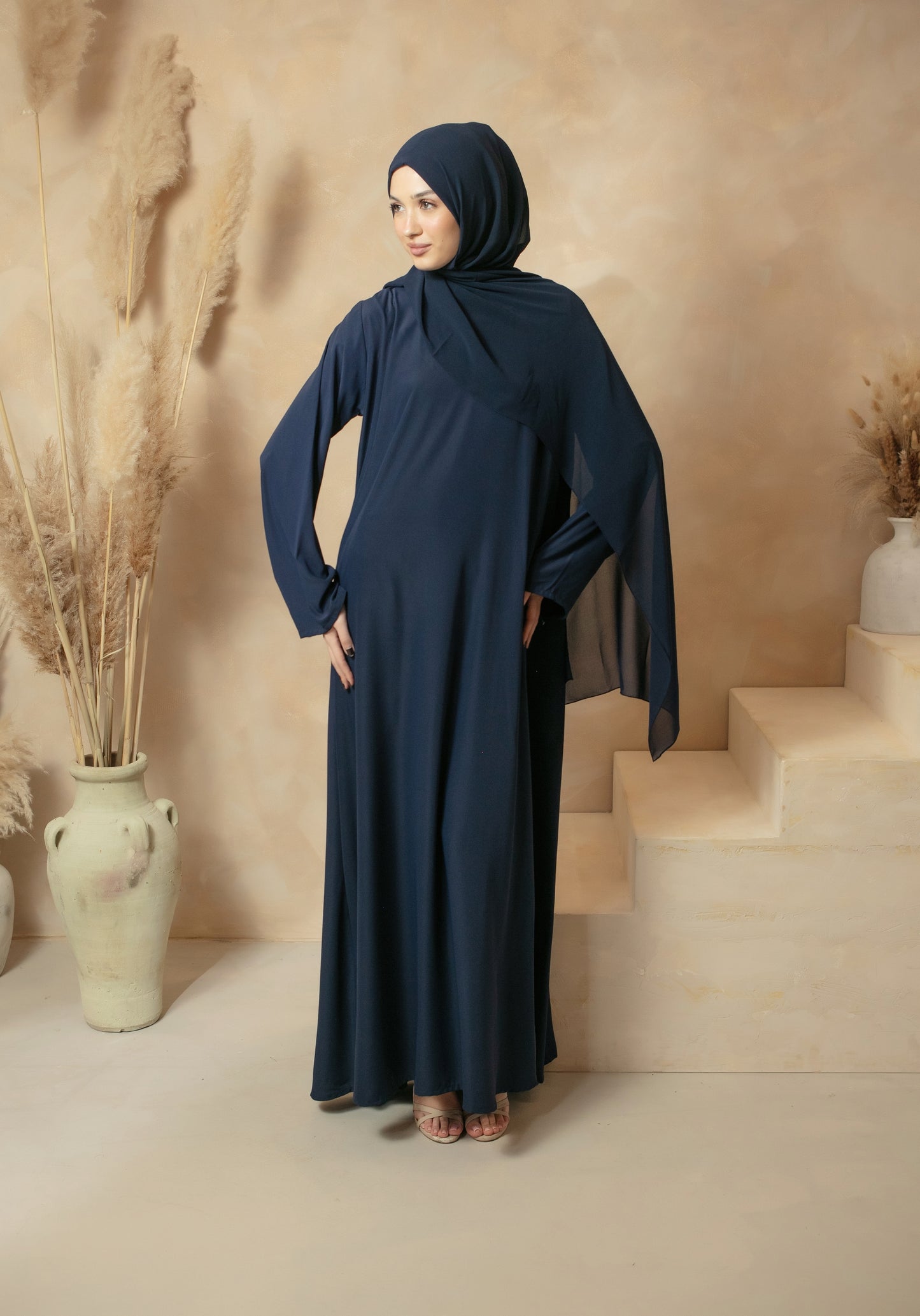 Nusrat abaya