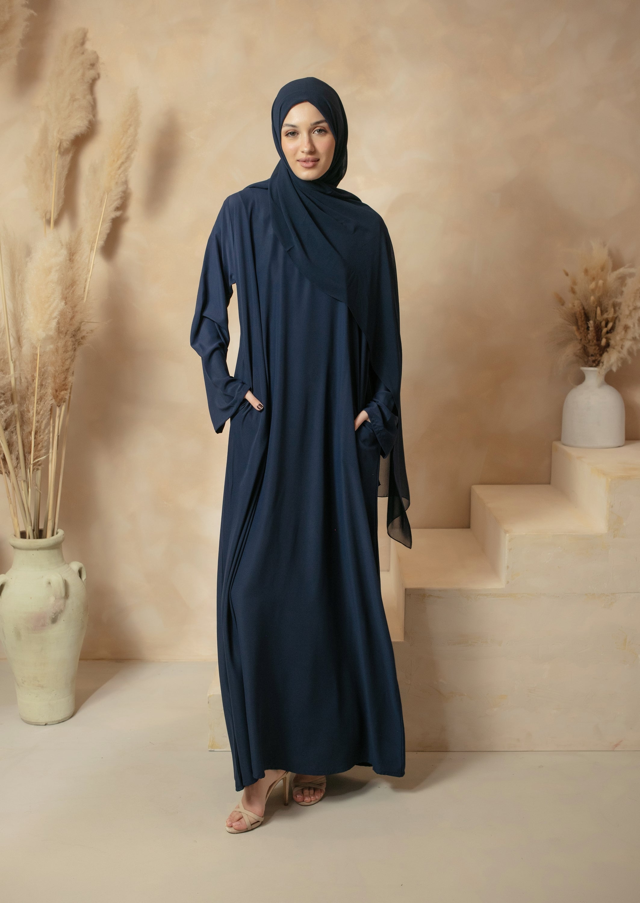 Nusrat abaya