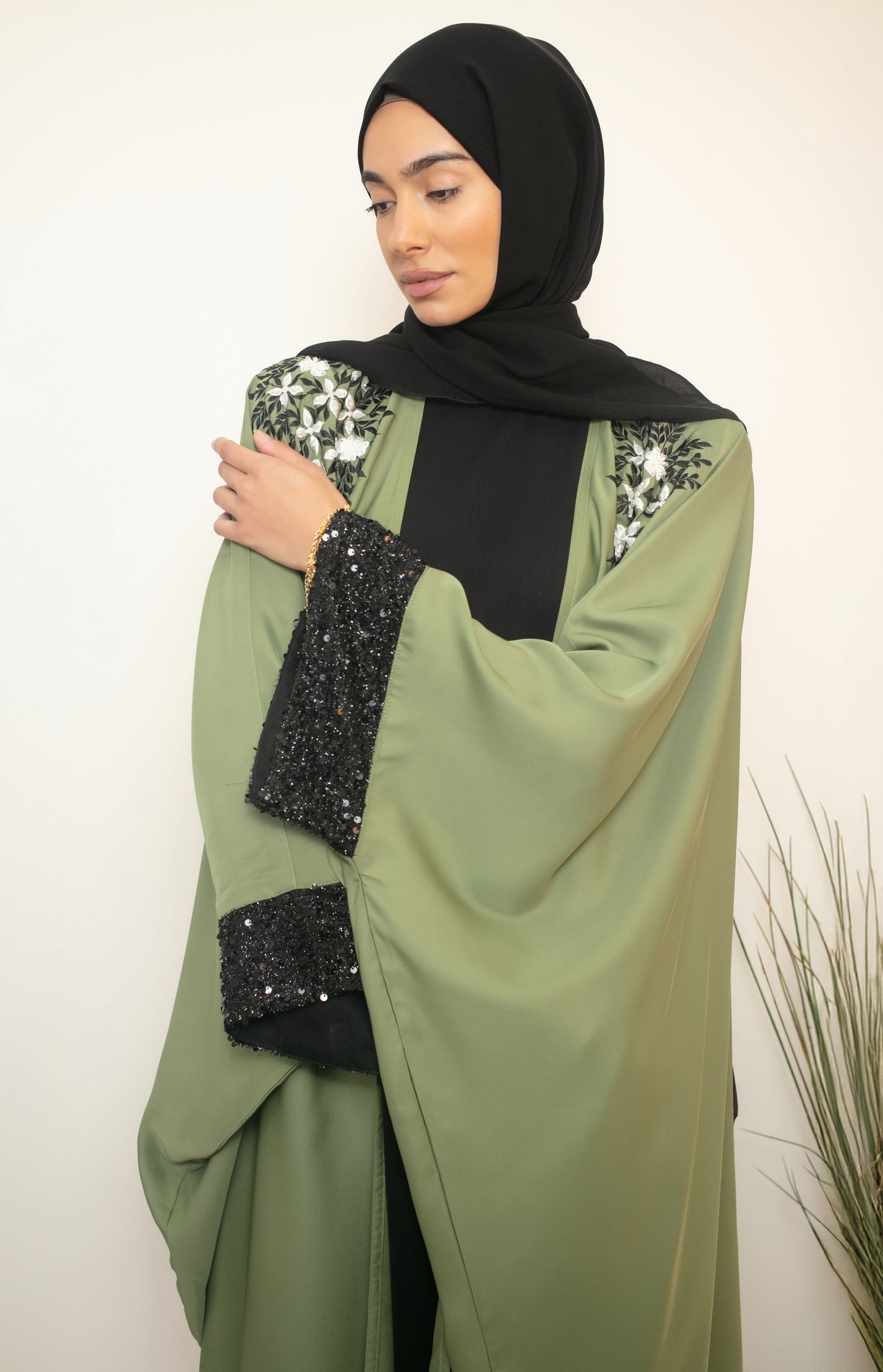Billi butterfly abaya