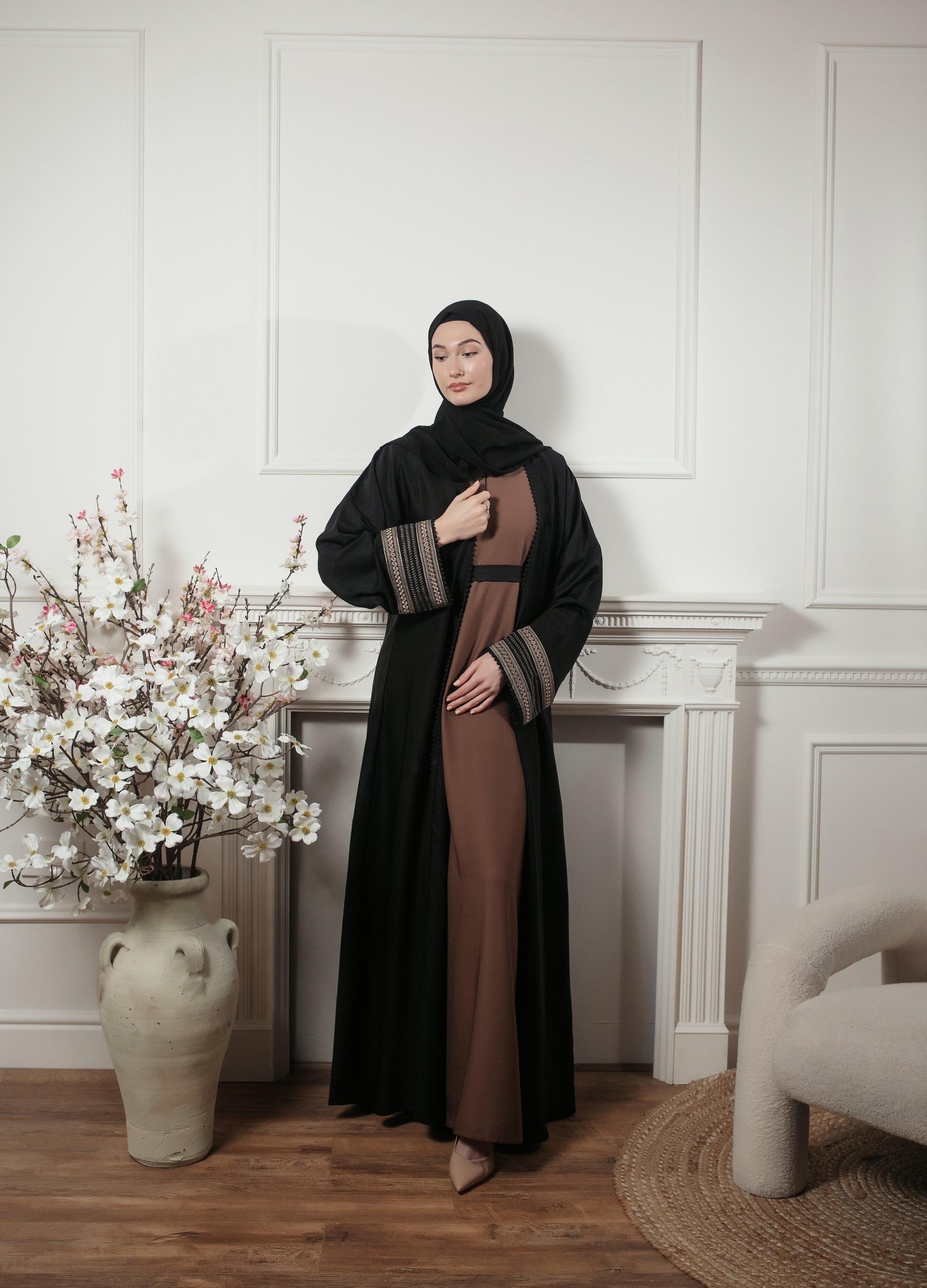 Salina abaya