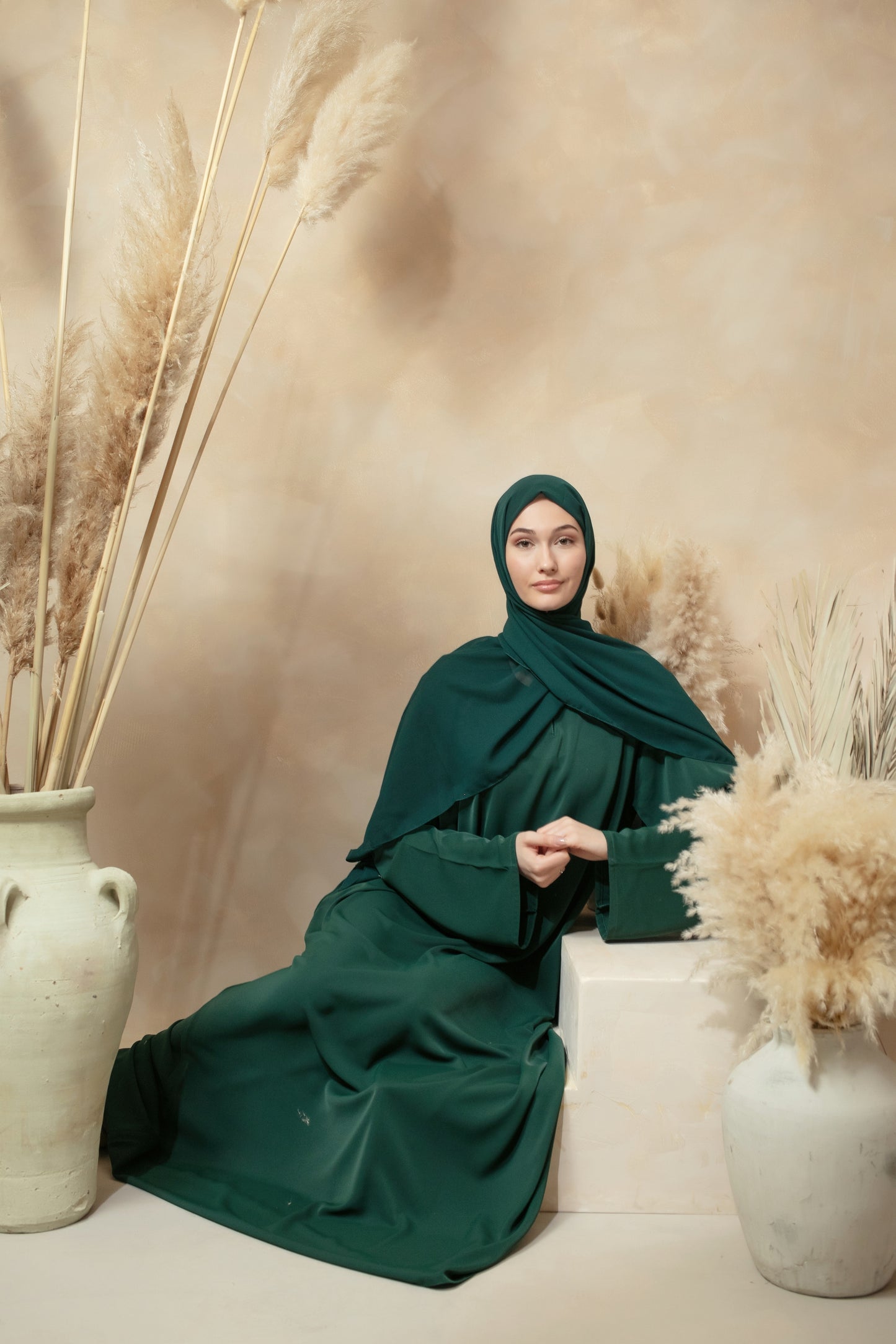 Nusrat abaya