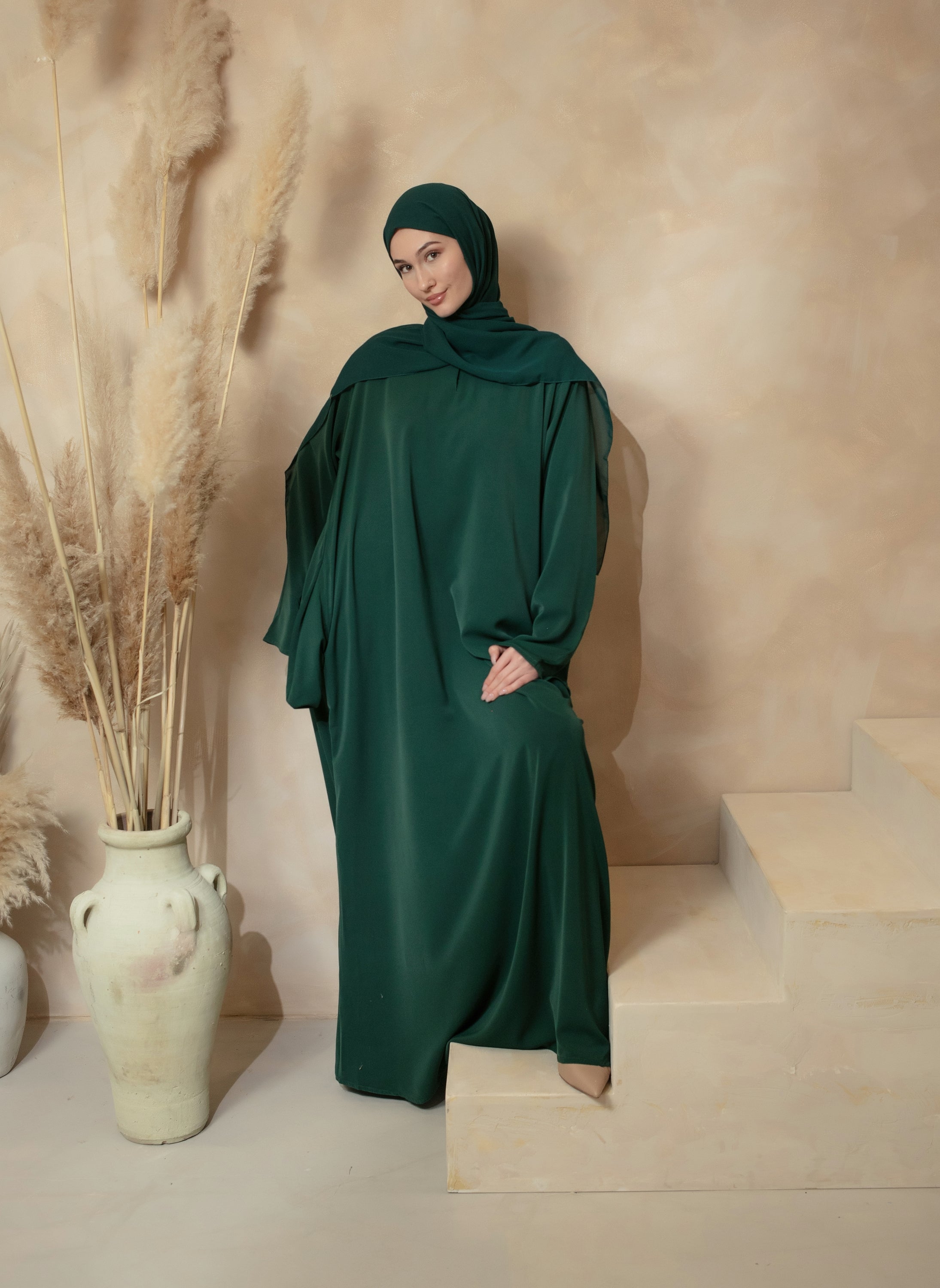 Nusrat abaya
