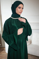 Zahra abaya