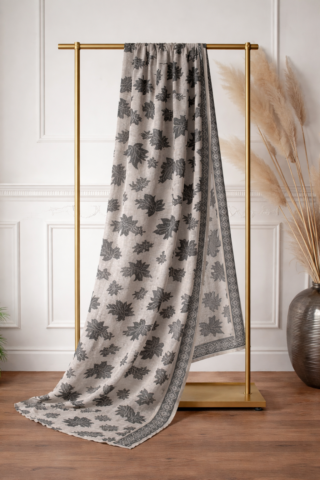 Siyah Gul shawl