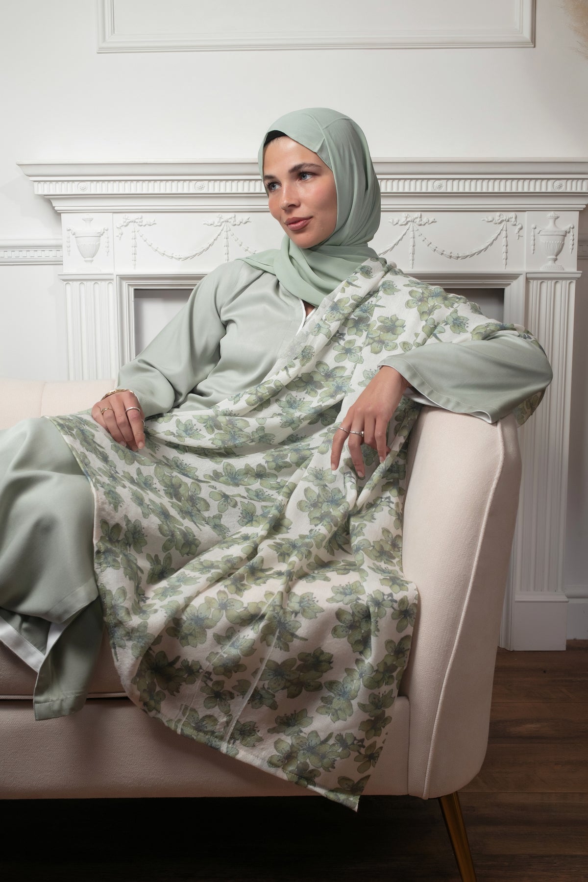 Gul-e-sahar shawl