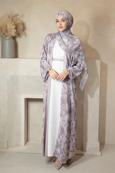 Zainab  abaya